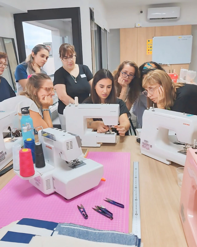 Al Bies Estudio — Clases de Costura Libre