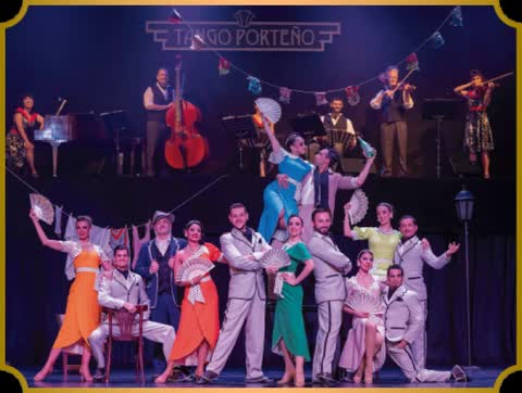 Espectaculo en el teatro Tango Porteno