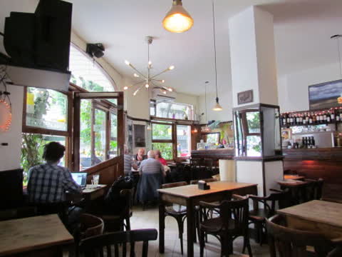 Café Nostalgia Bar