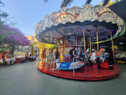 Calesita Mi Sueño de la Plaza Salaberry