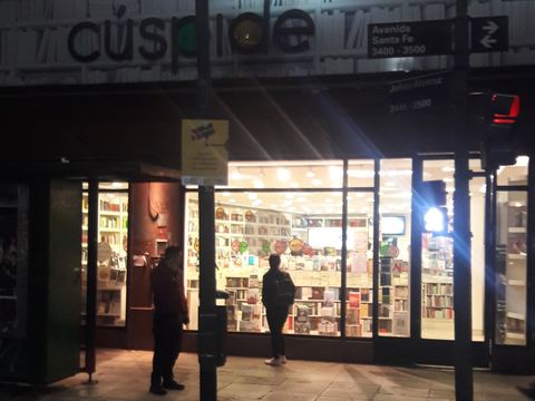 Cúspide Libros Santa Fe 3492