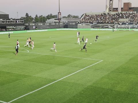 Estadio Guillermo Laza
