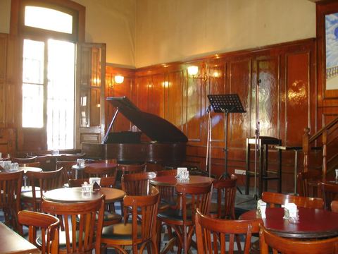 La Bohemia Cafe Concert