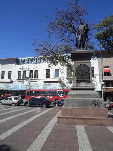 Plazoleta Primera Junta