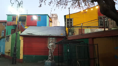 Popa. Galeria de Arte Contemporeneo
